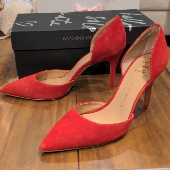 Banana Republic Alicia Red Suede heels 8.5 - Picture 3 of 5